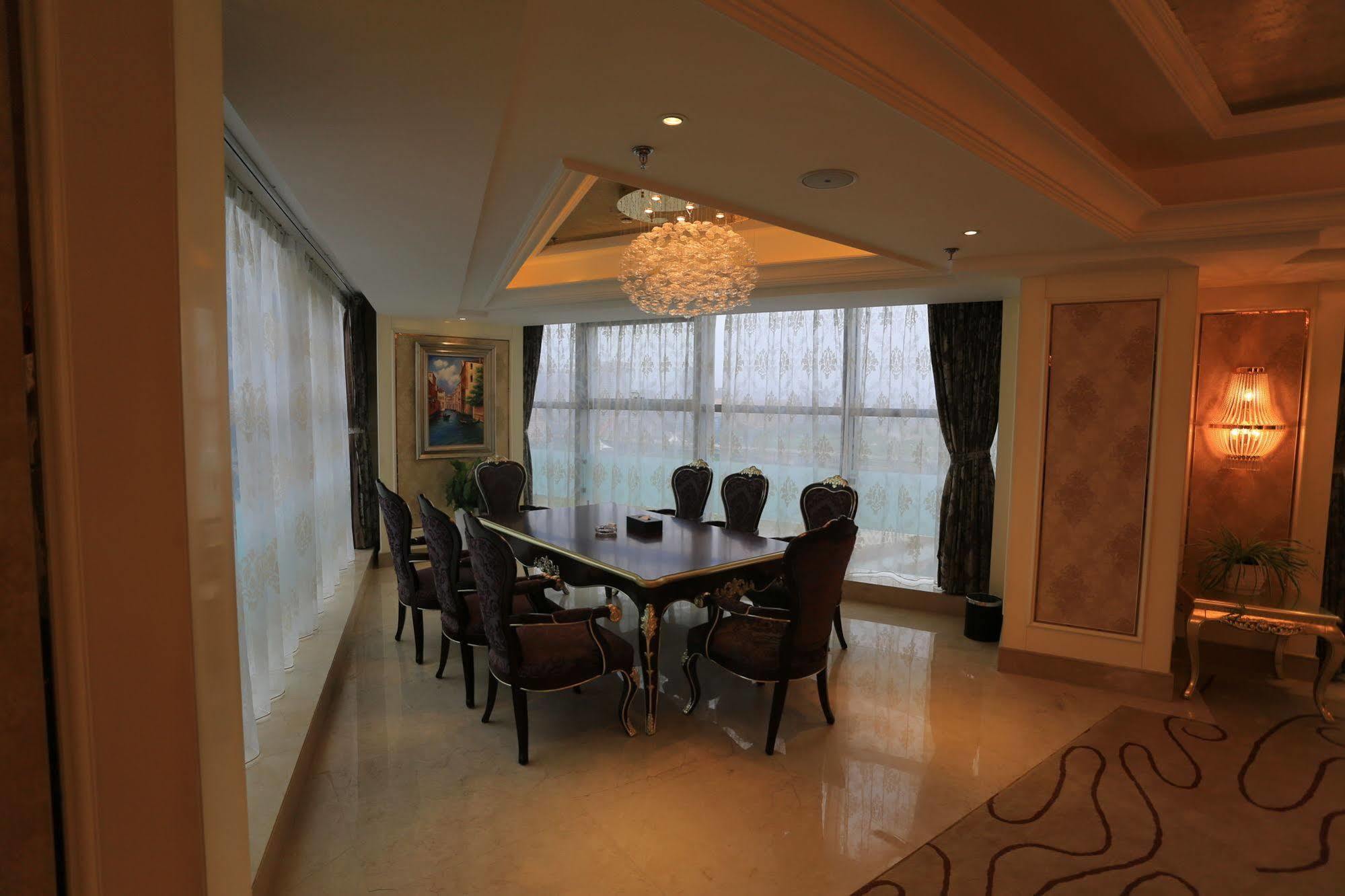 Baoji Jianguo Hotel Bagian luar foto