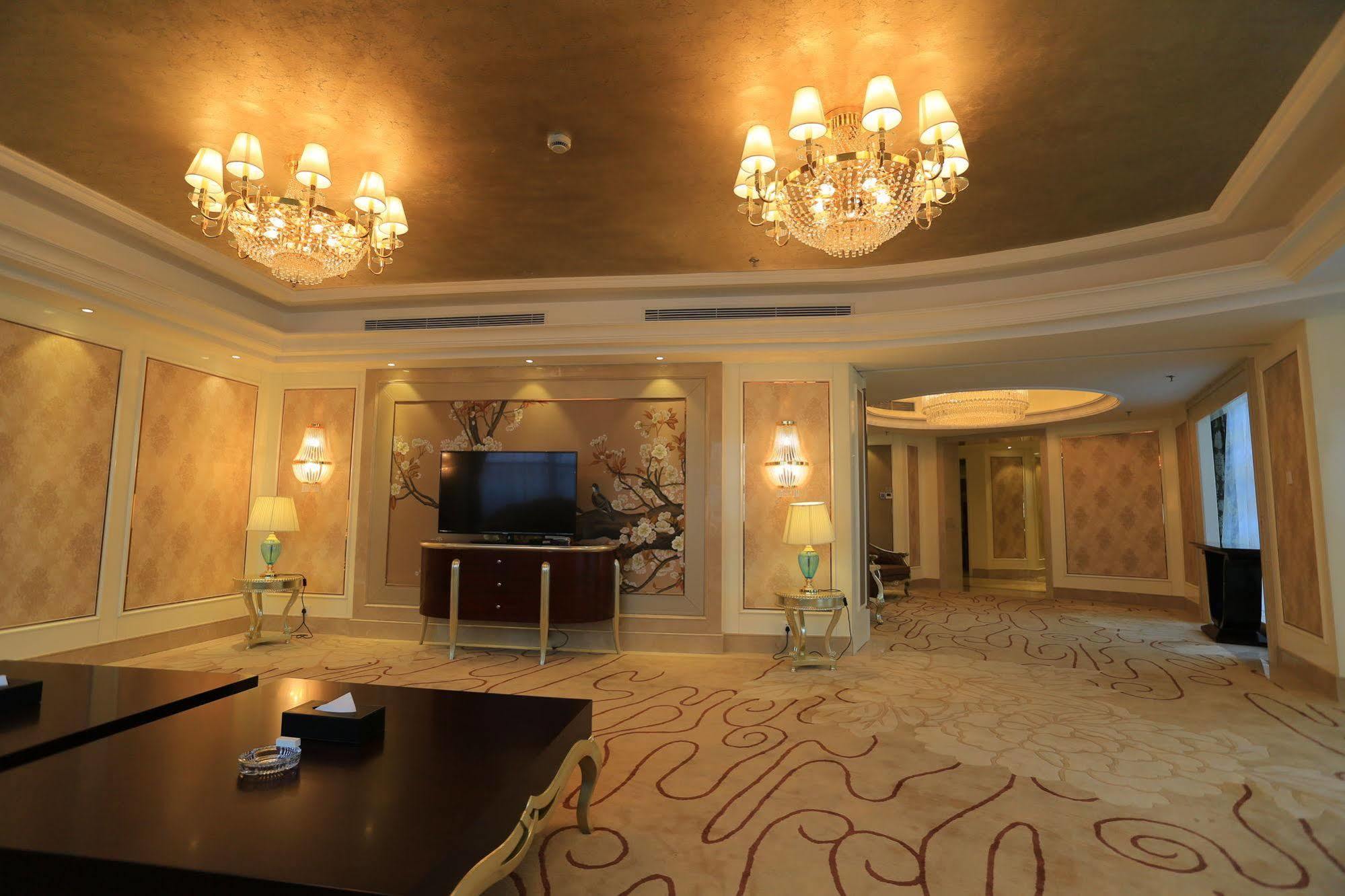 Baoji Jianguo Hotel Bagian luar foto